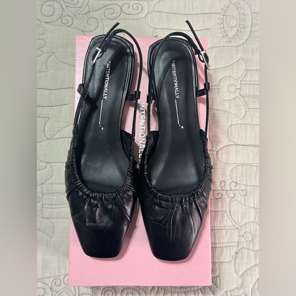 NEW Intentionally Blank Daff Black Leather Slingback Flats Sz 37 EU 6.5-7 US - Picture 4 of 12